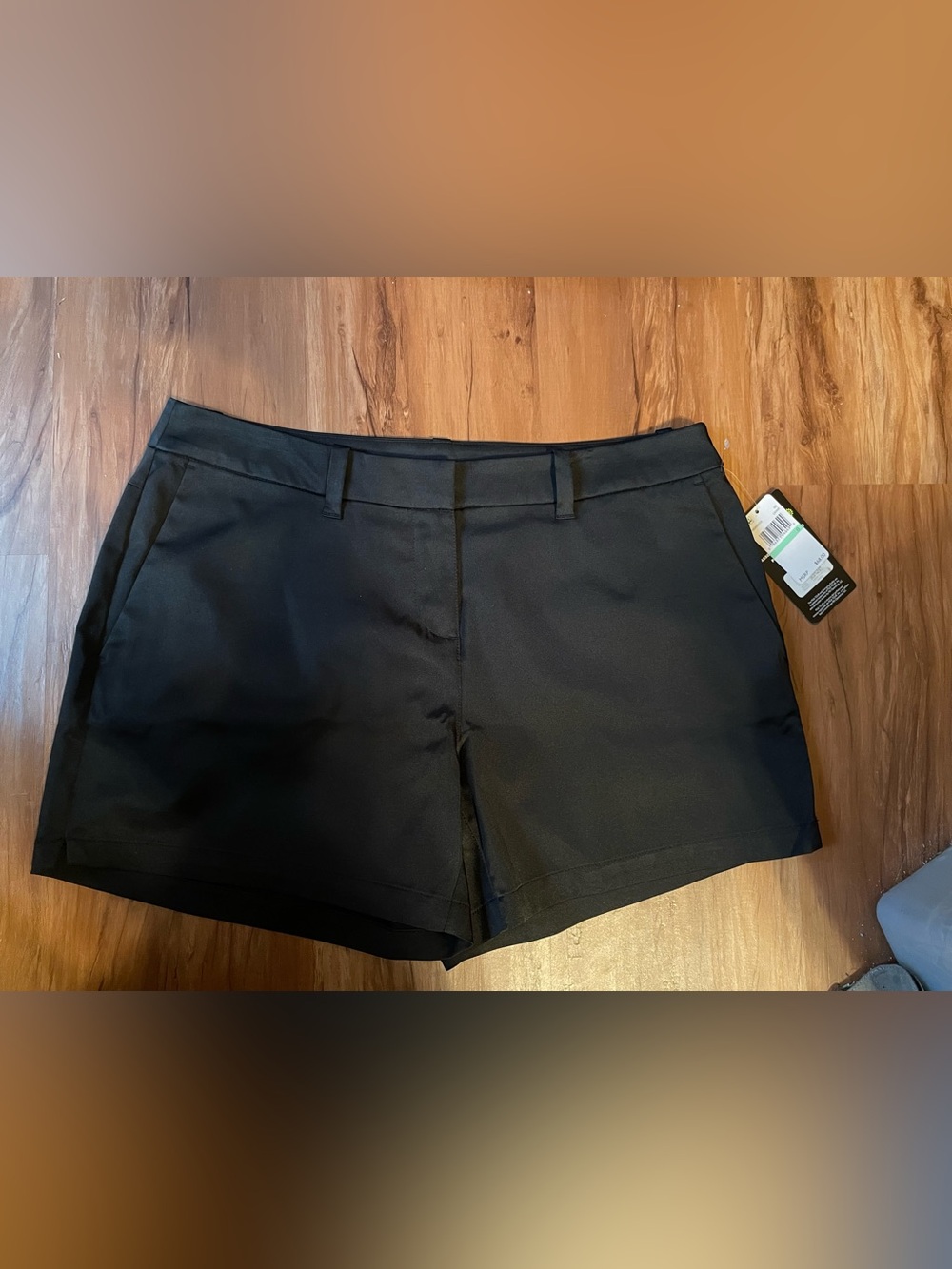 Women's Tailored Shorts